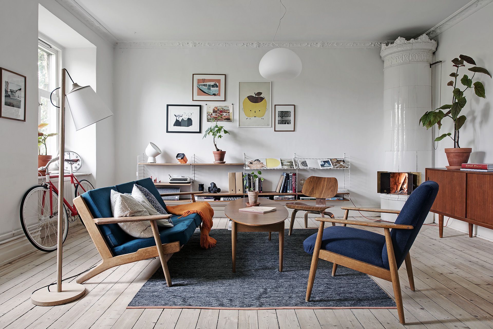 Mid-Century-Modern-living-room