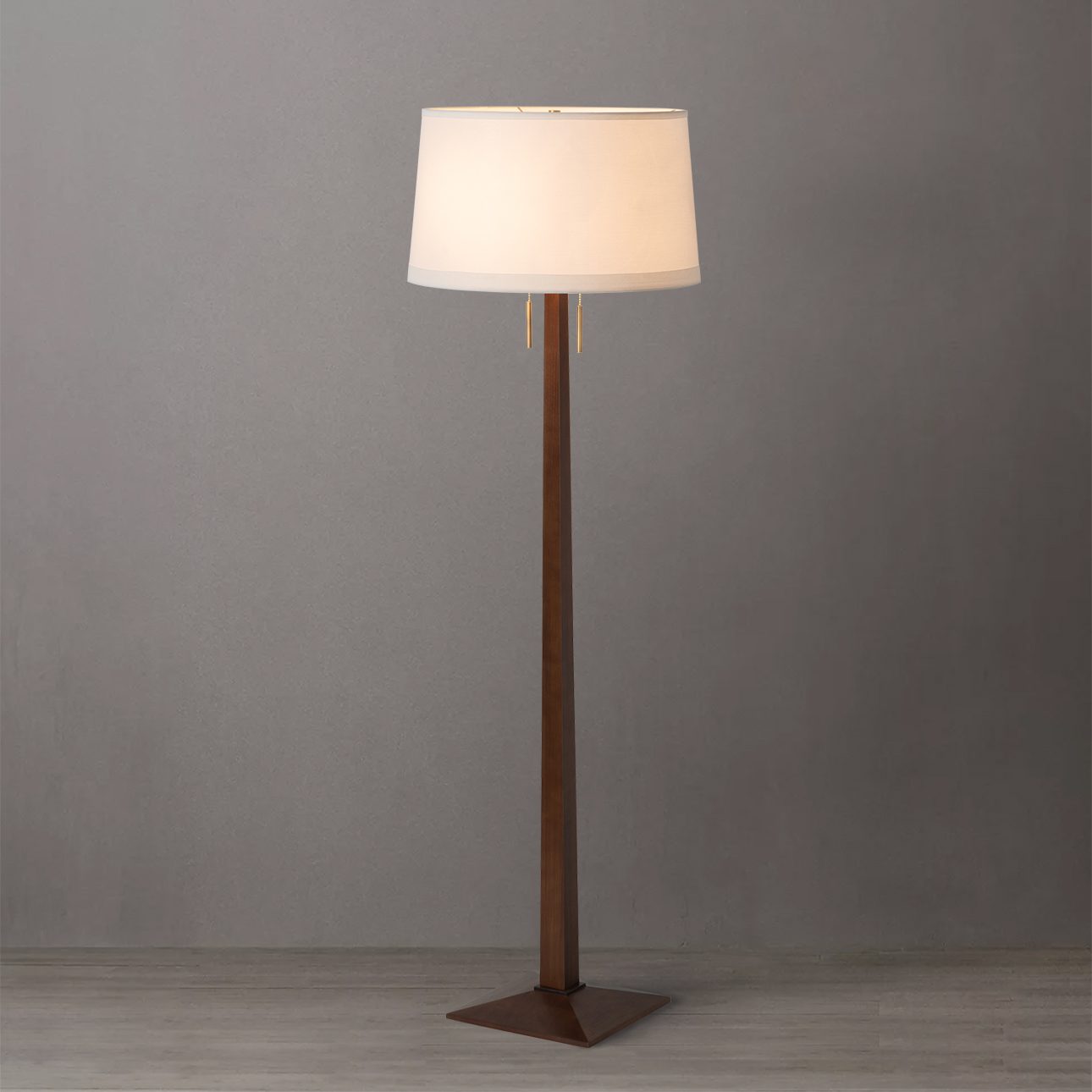 T01-20101251DW-Taper-Floor-Lamp-Nova-of-California