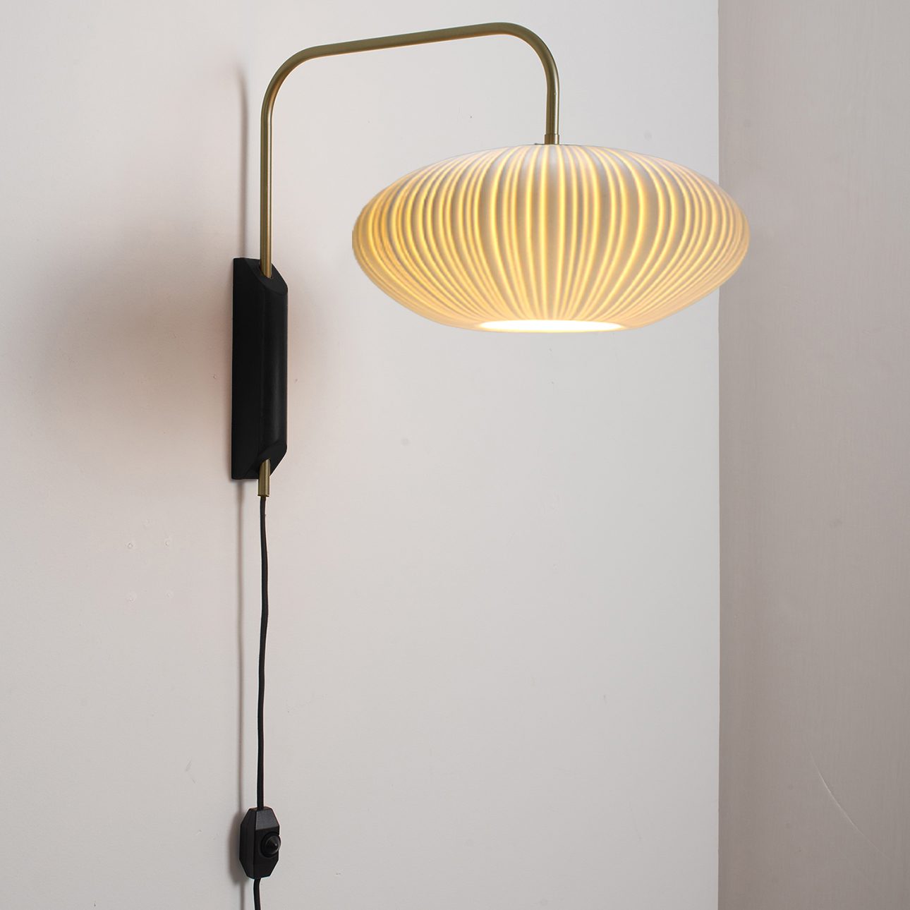 Wall sconces combine lighting and wall design.